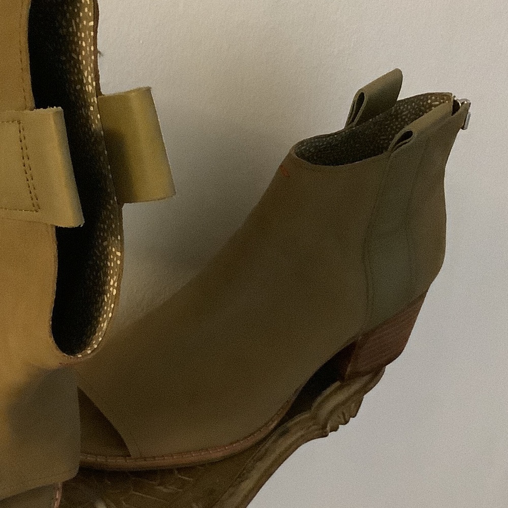 ED boots - Picture 2 of 6